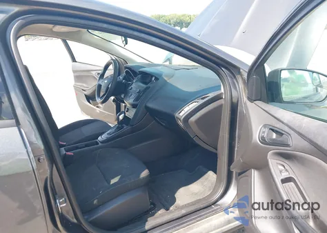 2018 Ford Focus S из США, поврежденный, VIN 1FADP3E25JL320932